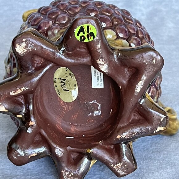 Majolica Reproduction Grapevine Pitcher 8"x8" Vase 1996 Italian Artisans Artsy - Picture 12 of 12